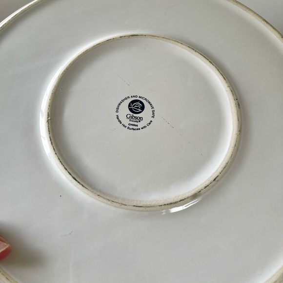 Gibson Everyday China 13 Pizza Serving Platter and 4 Plates - Picture 9 of 9